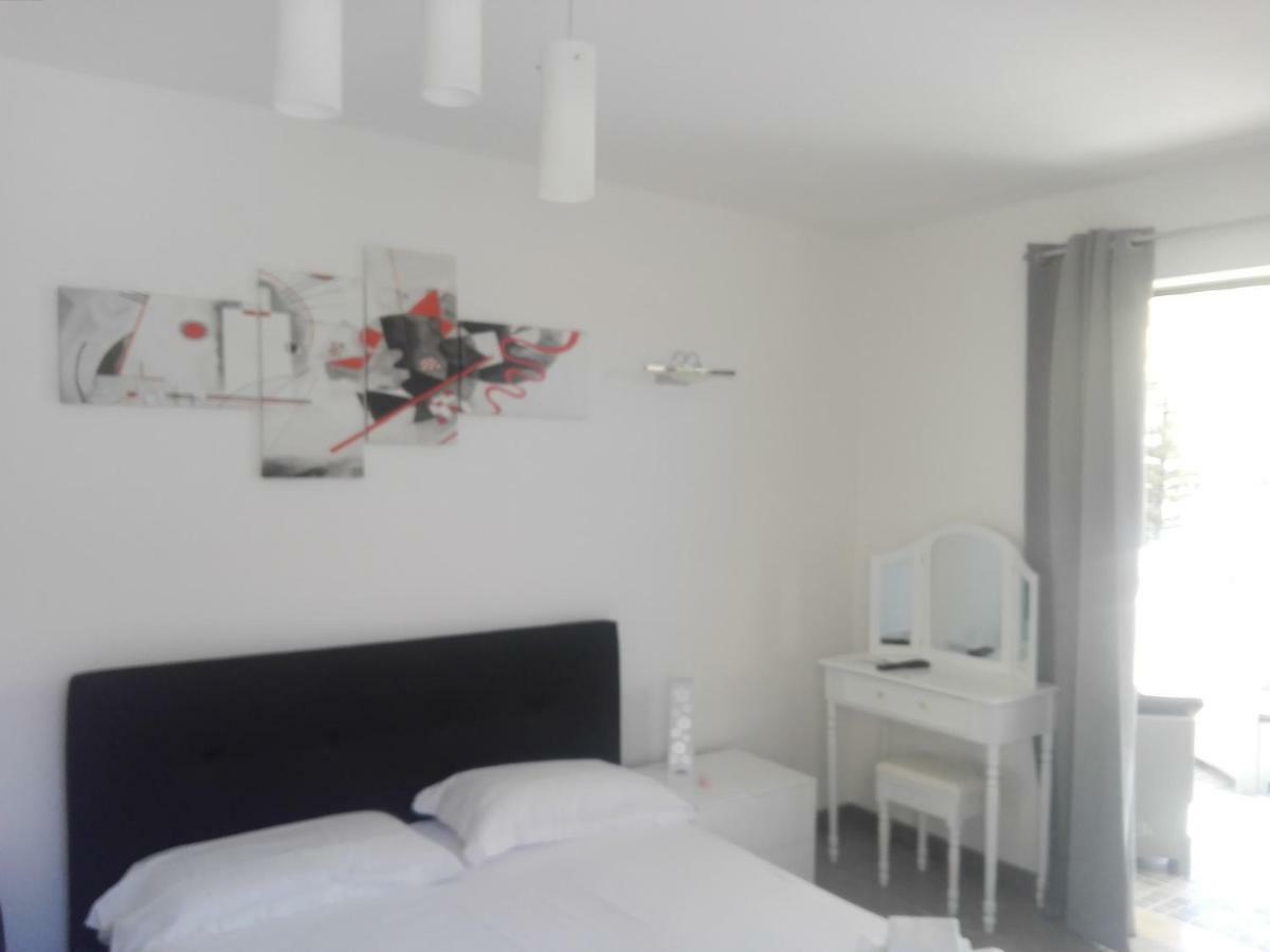 פאולה B&B Rosy מראה חיצוני תמונה